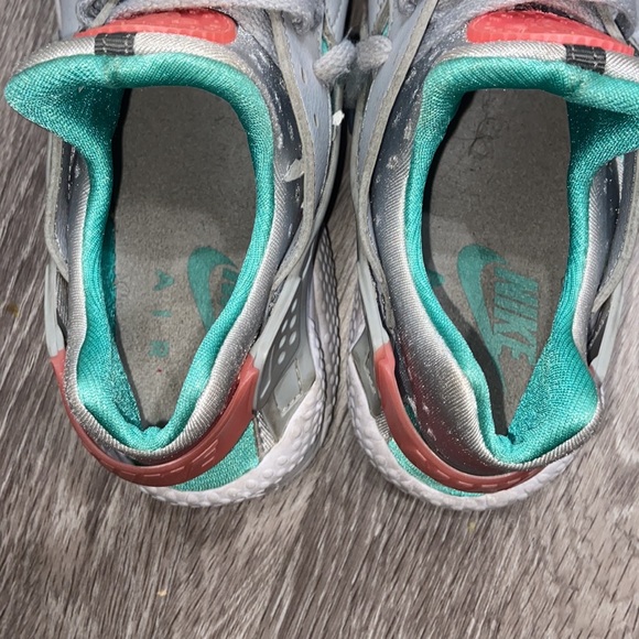 Pink and Turquoise Huarache Sneakers - Picture 7 of 8